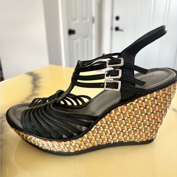Hush Puppies Black Woven Wedge Sandals - Picture 2 of 4